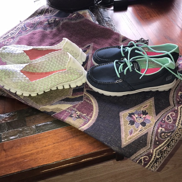 Skechers Shoes - 2 pair Skechers shoes 7.5 EUC